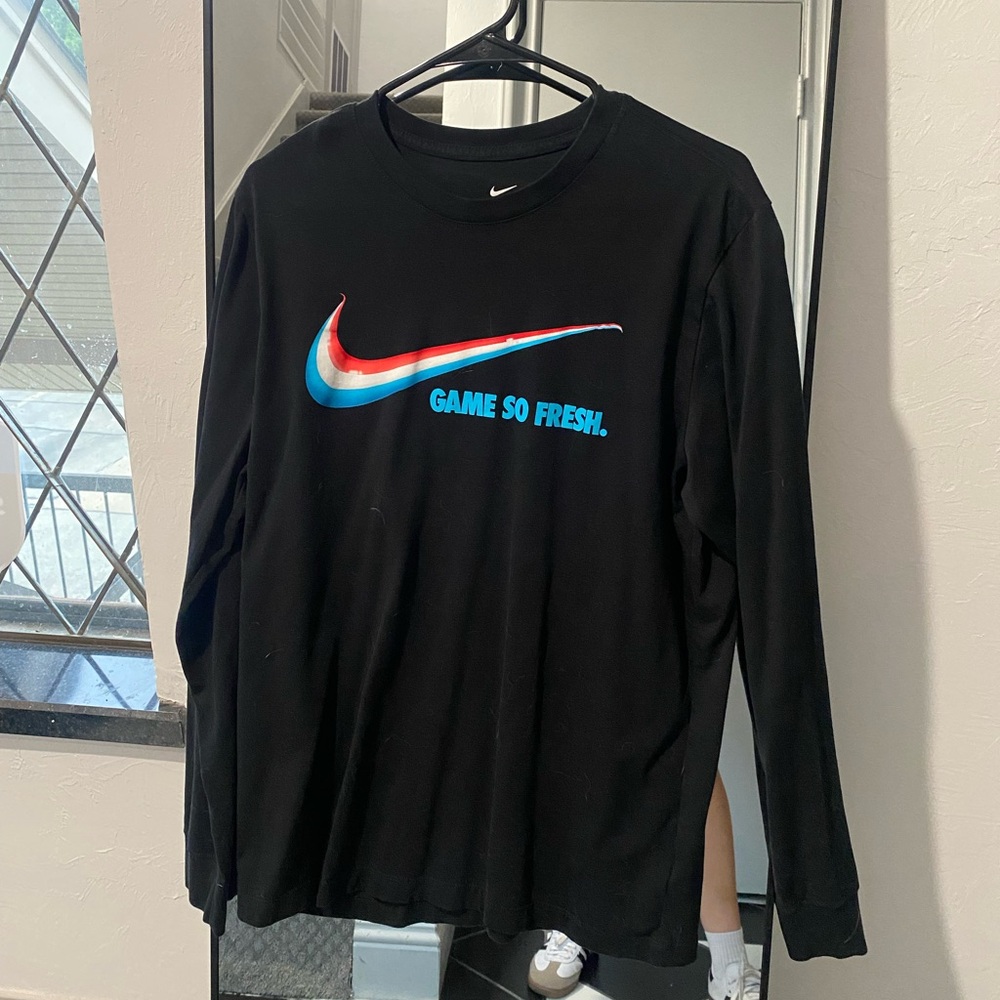 Nike tee size large